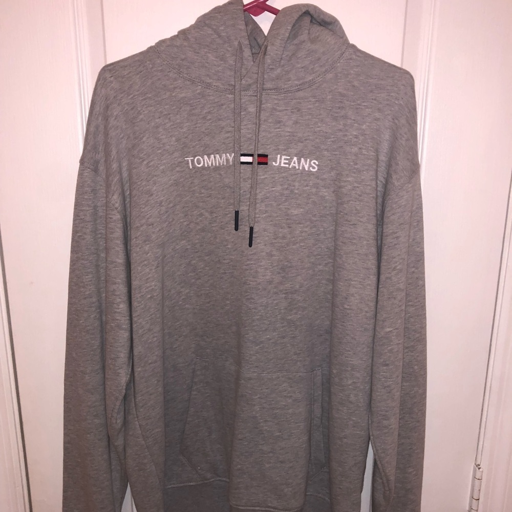 BRAND NEW WITH TAGS TOMMY HILFIGUR HOODIE